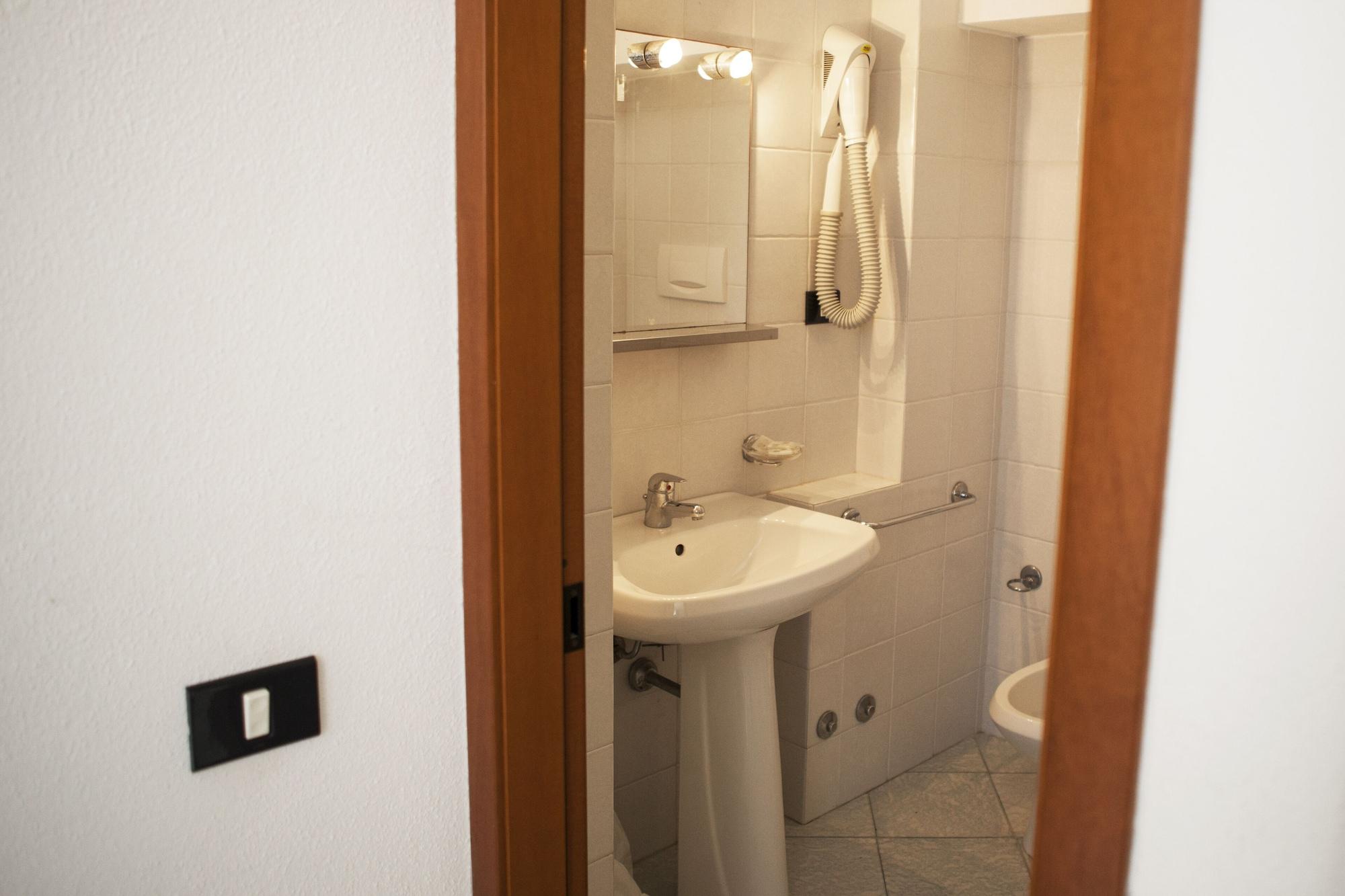 Hotel Piccada Palau Zewnętrze zdjęcie